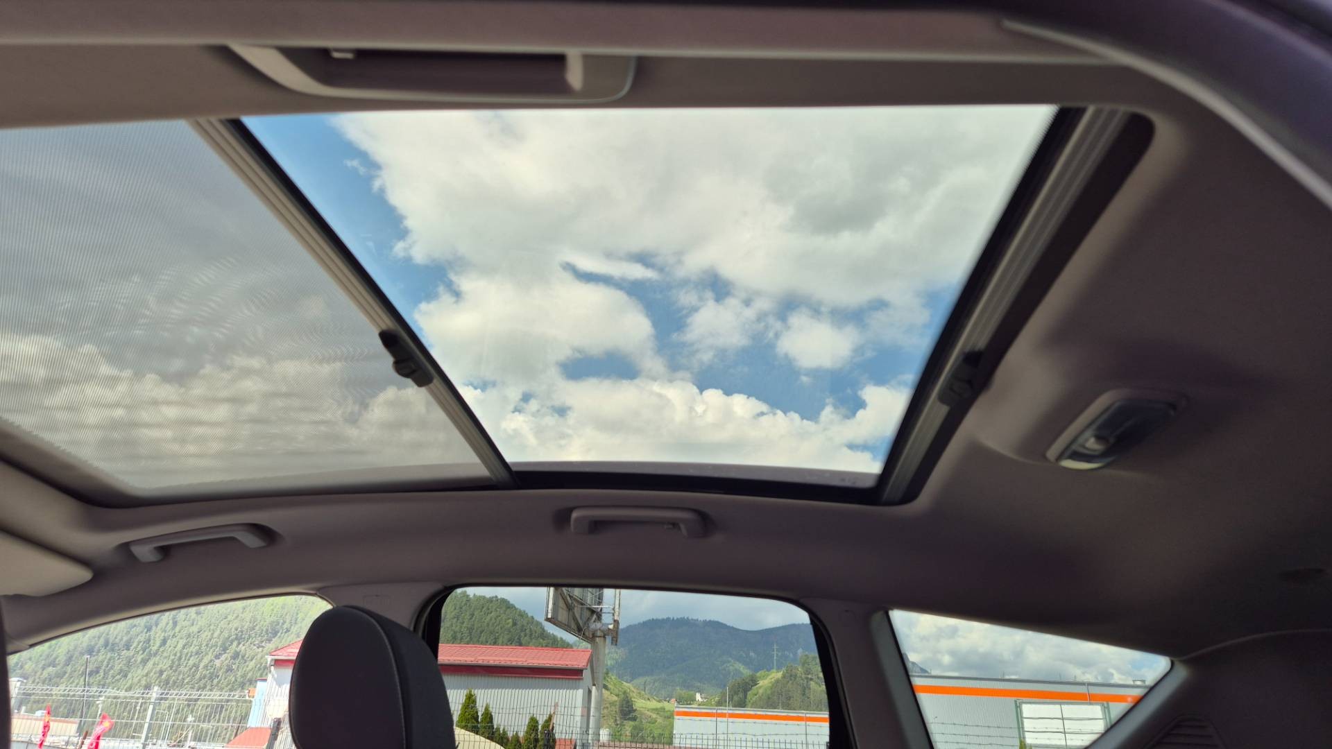 Ford Kuga 2.0 TDCi DPF Titanium 2WD – Obrázok 25