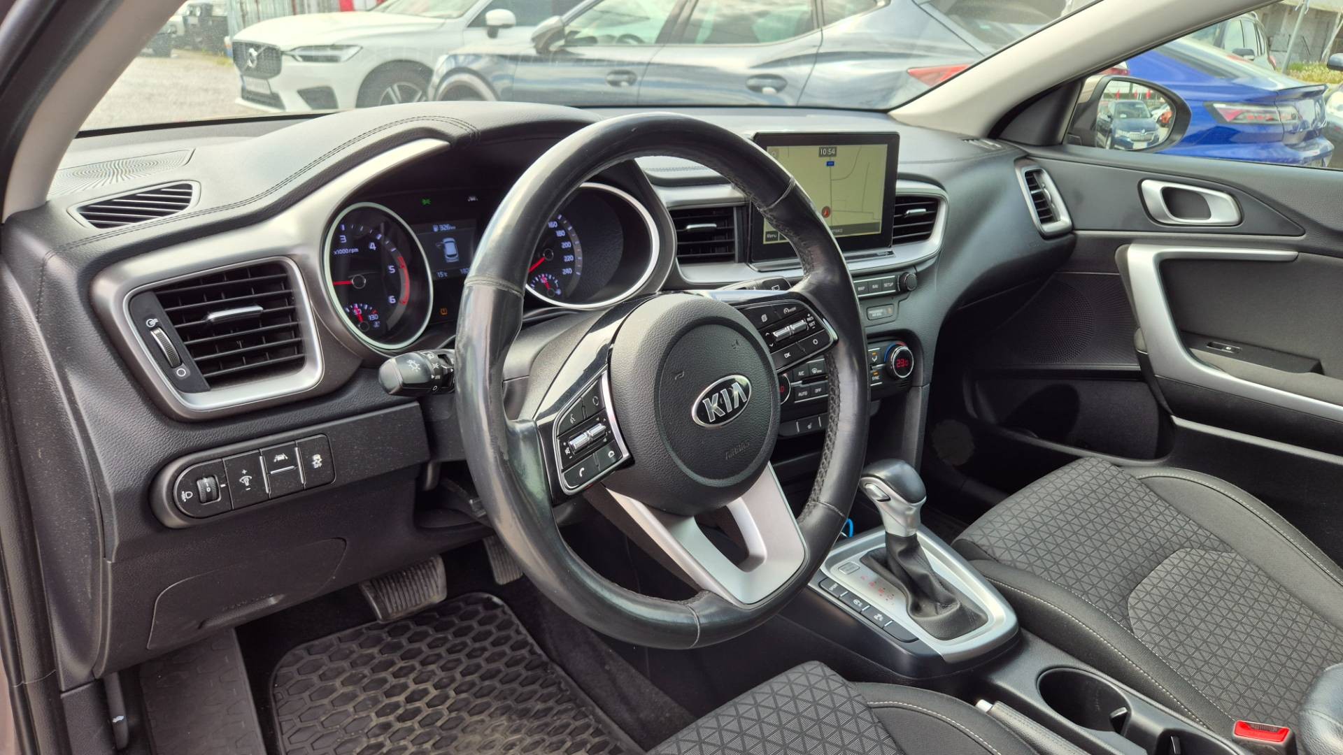 Kia Ceed SW 1.6 CRDi 136k Gold A/T – Obrázok 26
