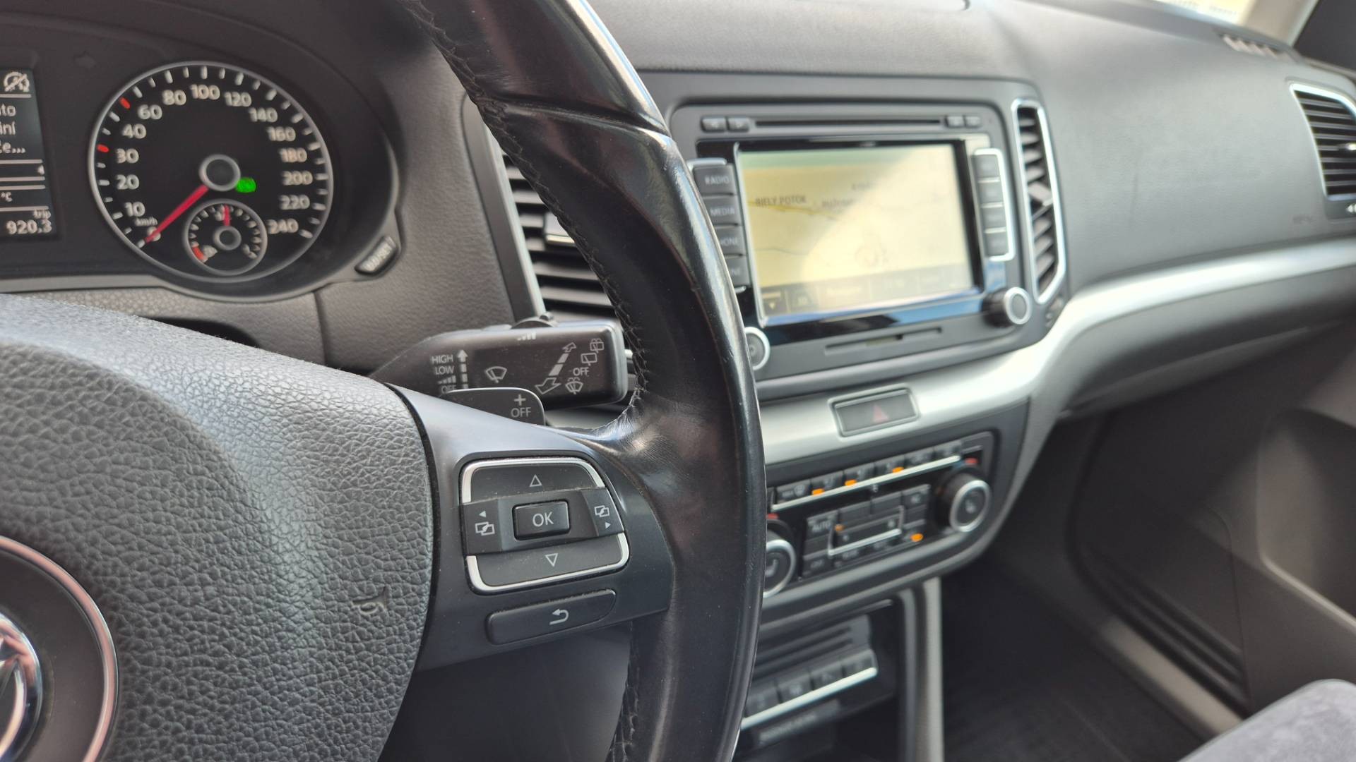 Volkswagen Sharan 2.0 TDI BMT 170k Highline DSG – Obrázok 39