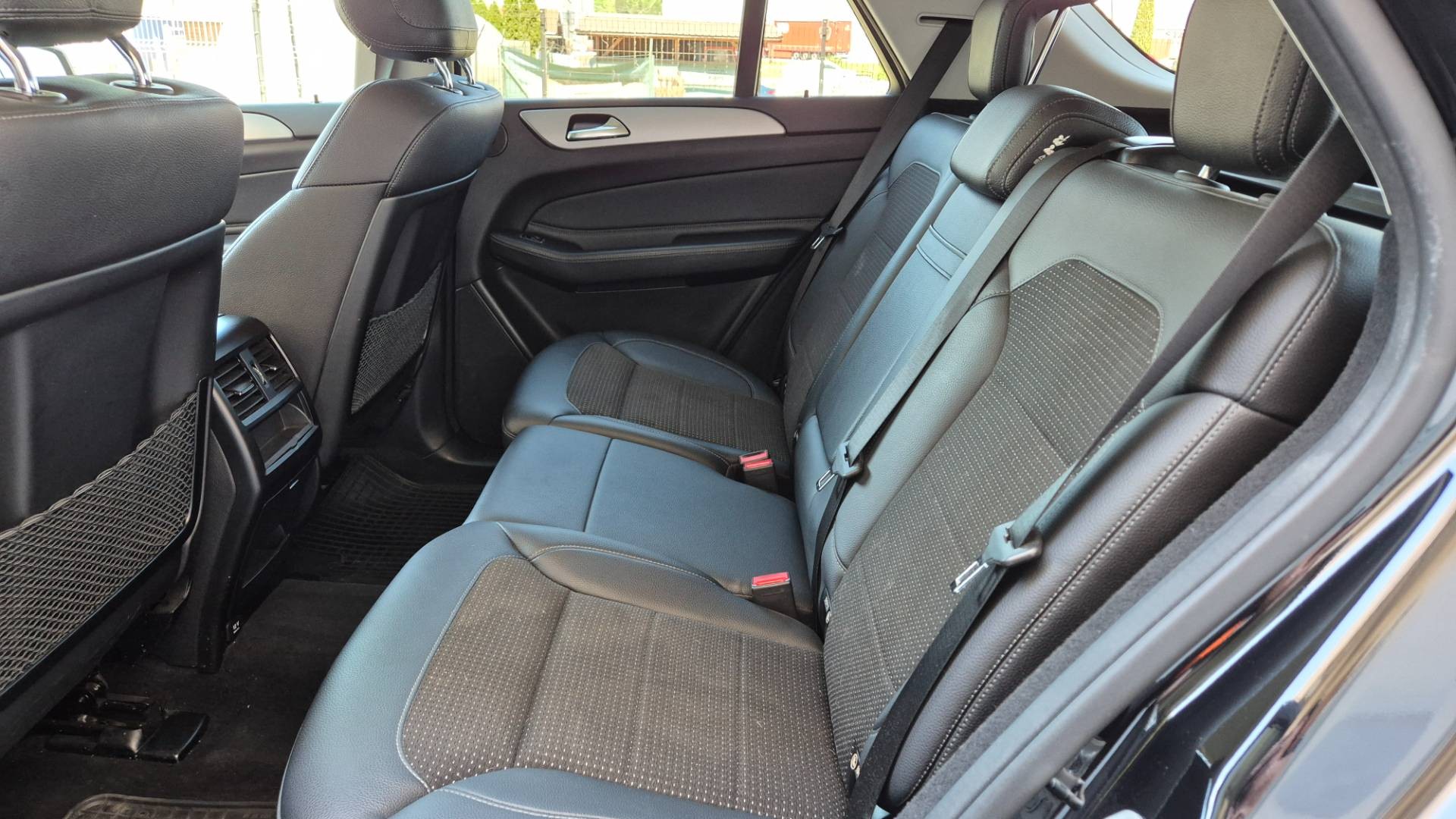 Mercedes-Benz GLE SUV 350d 4matic A/T – Obrázok 20