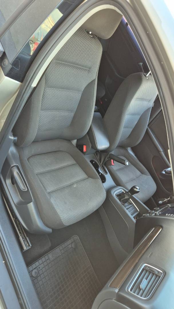 Volkswagen Jetta 1.2 TSI Comfortline – Obrázok 23