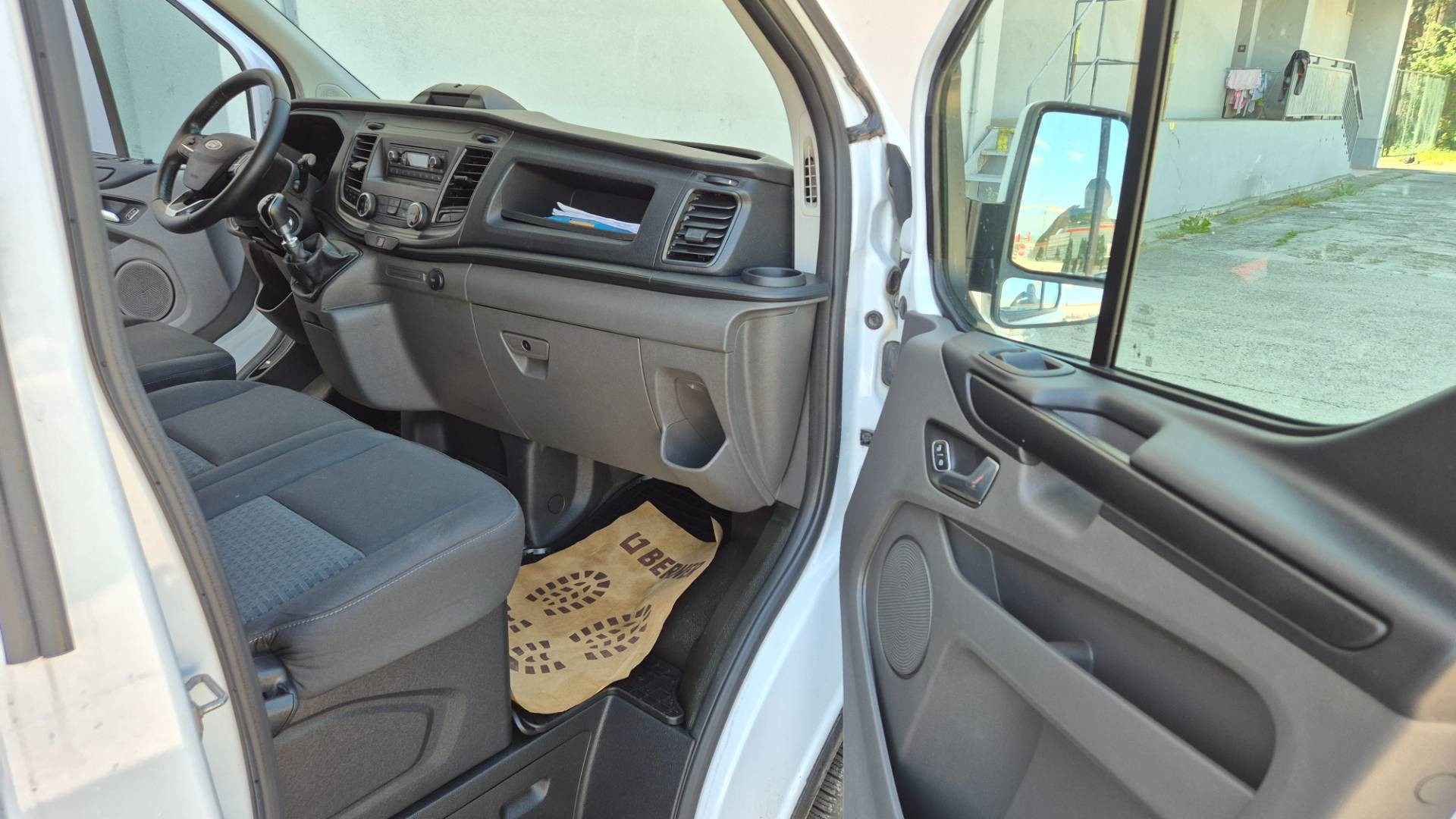 Ford Transit Custom 2.0 TDCi EcoBlue – Obrázok 24