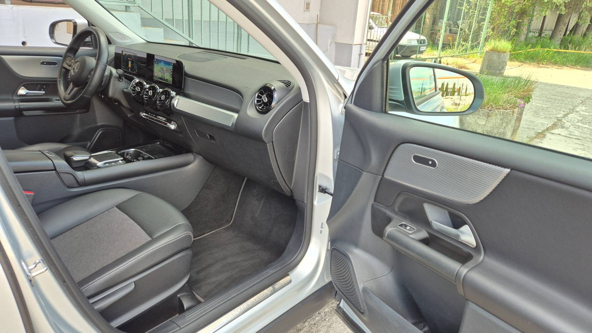 Mercedes-Benz GLB 200d A/T – Obrázok 39