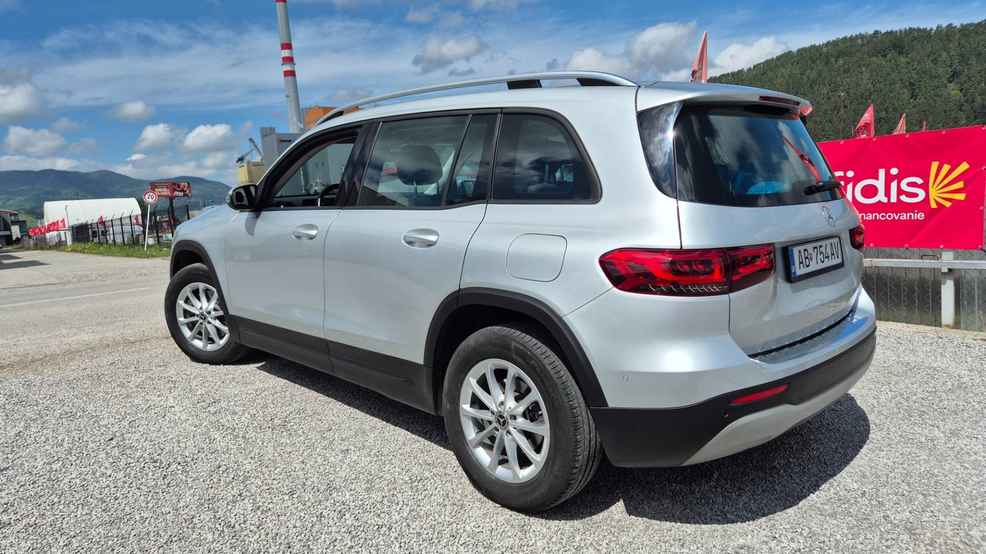 Mercedes-Benz GLB 200d A/T – Obrázok 24