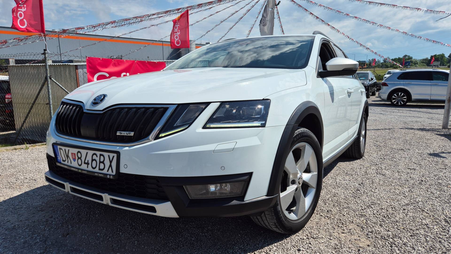 Škoda Octavia Combi 2.0 TDI Scout DSG 4x4 EU6 – Obrázok 14