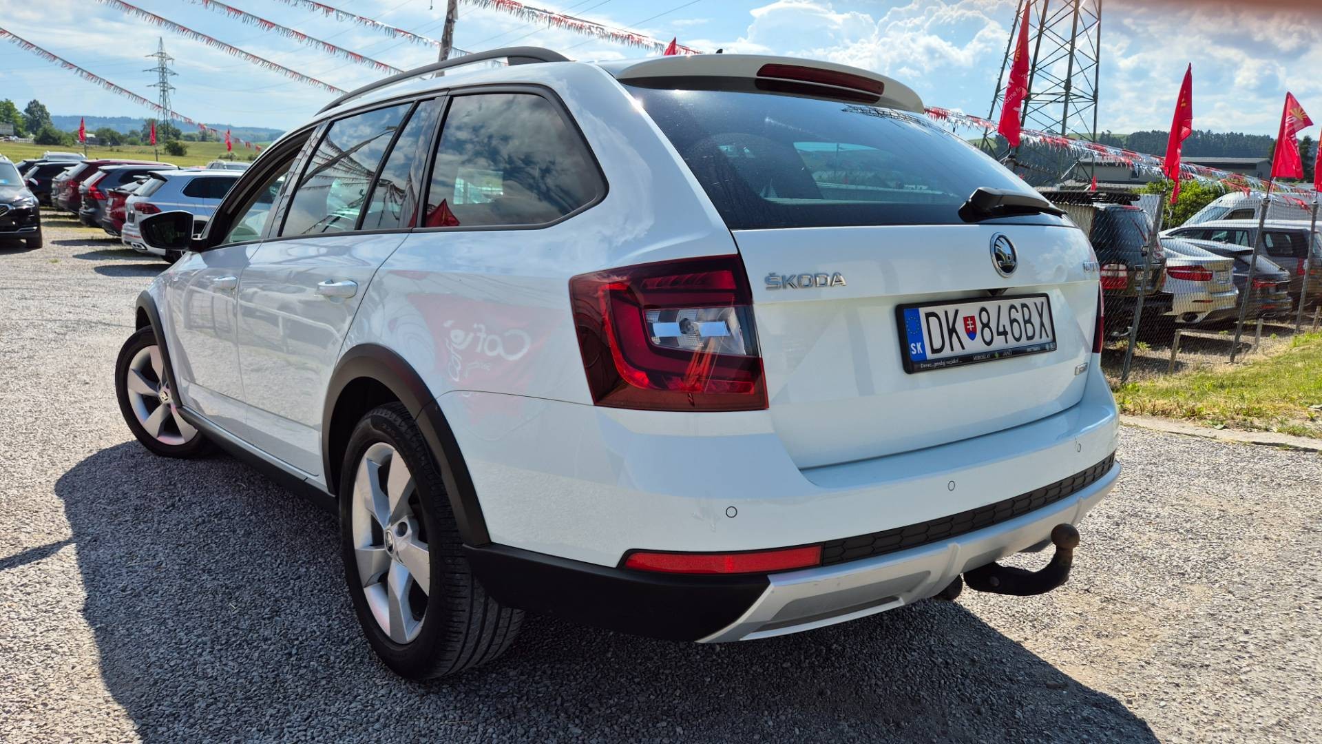 Škoda Octavia Combi 2.0 TDI Scout DSG 4x4 EU6 – Obrázok 8