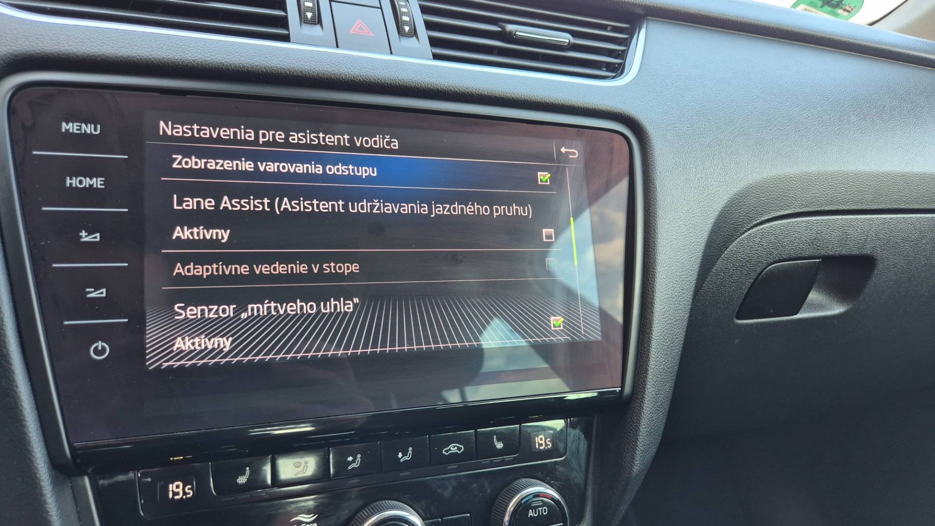 Škoda Octavia Combi 2.0 TDI Scout DSG 4x4 EU6 – Obrázok 50