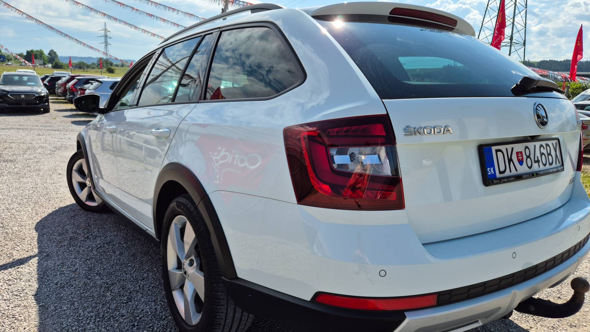 Škoda Octavia Combi 2.0 TDI Scout DSG 4x4 EU6 – Obrázok 10