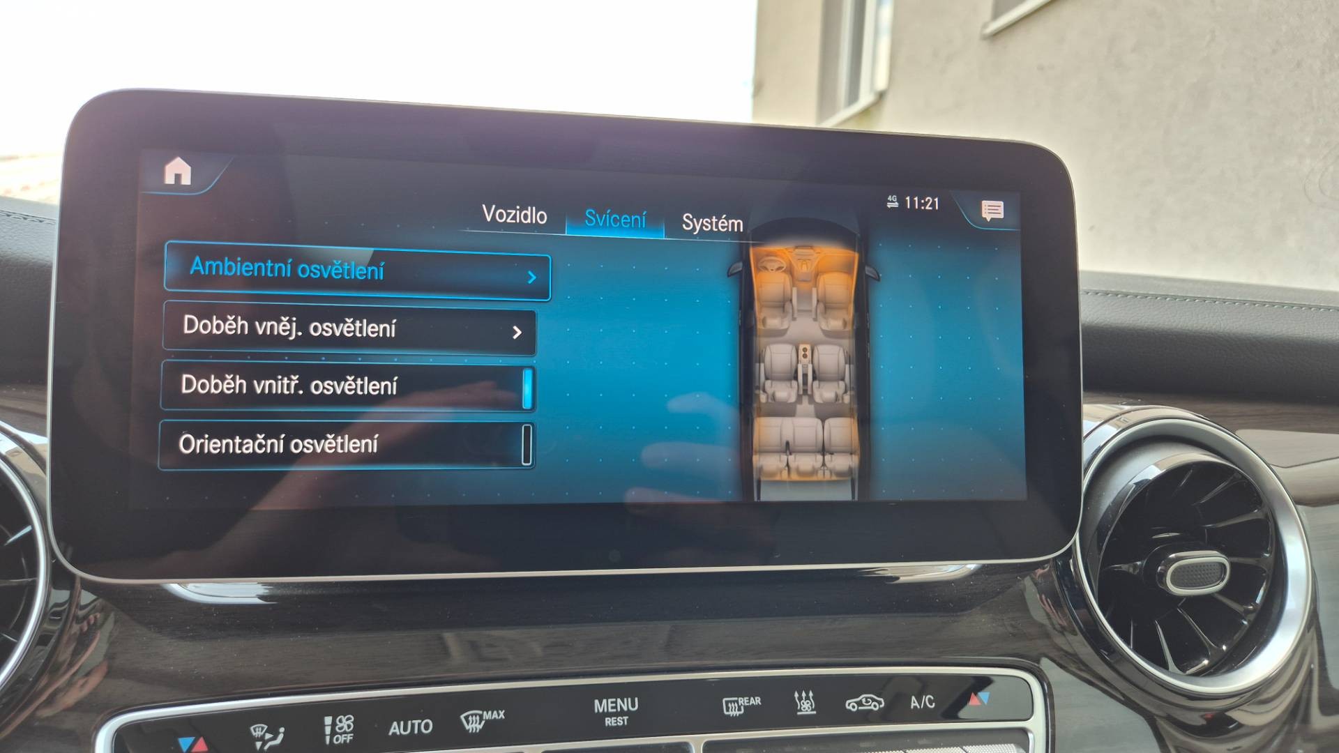 Mercedes-Benz V trieda V300 d Exclusive lang A/T 4MATIC – Obrázok 49