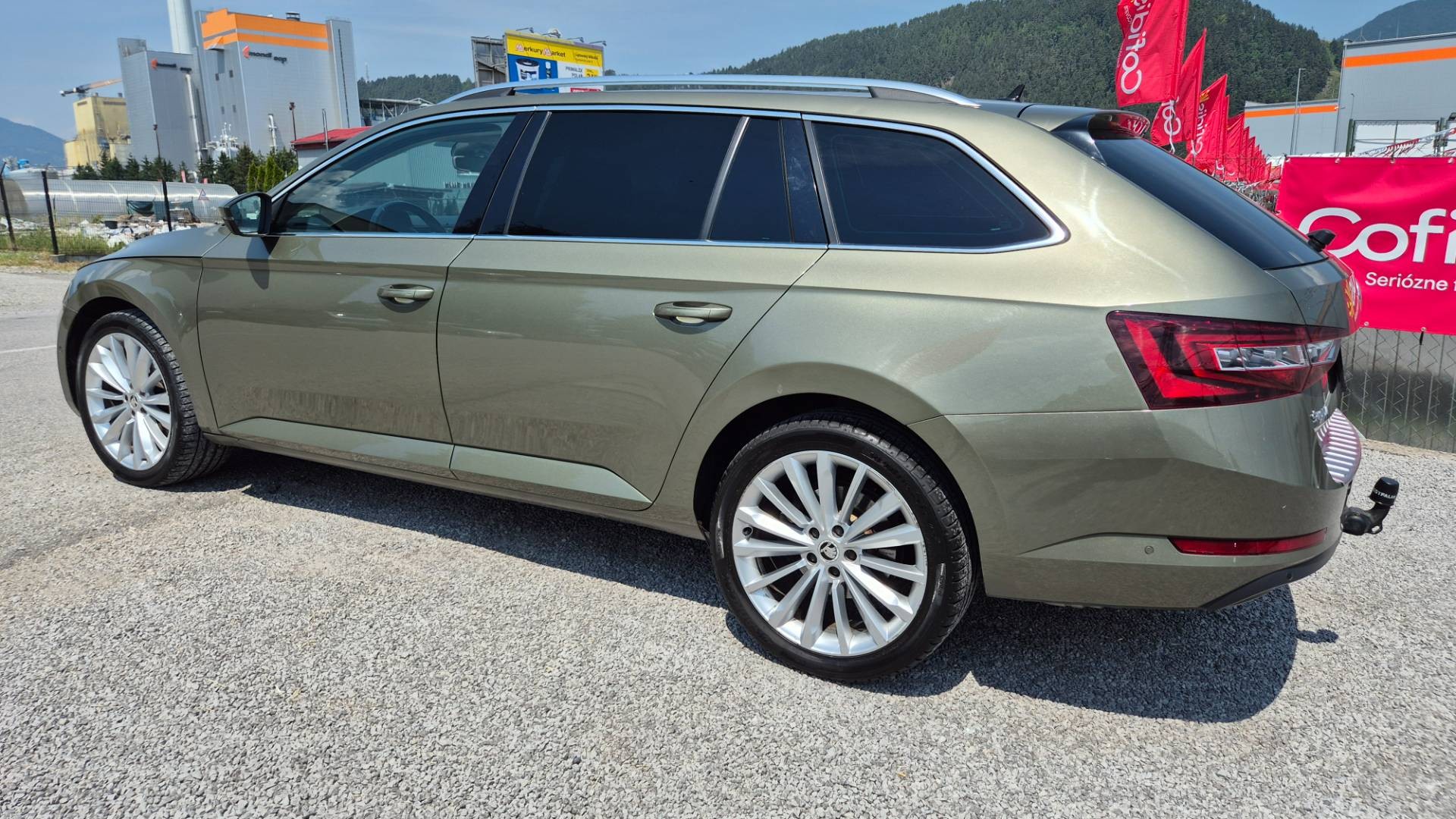 Škoda Superb Combi 2.0 TDI 190k 4x4 Style DSG EU6 – Obrázok 7