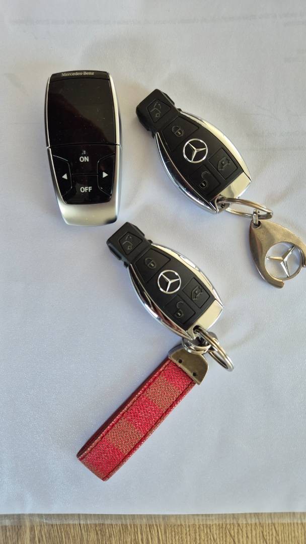 Mercedes-Benz V trieda V300 d Exclusive lang A/T 4MATIC – Obrázok 67
