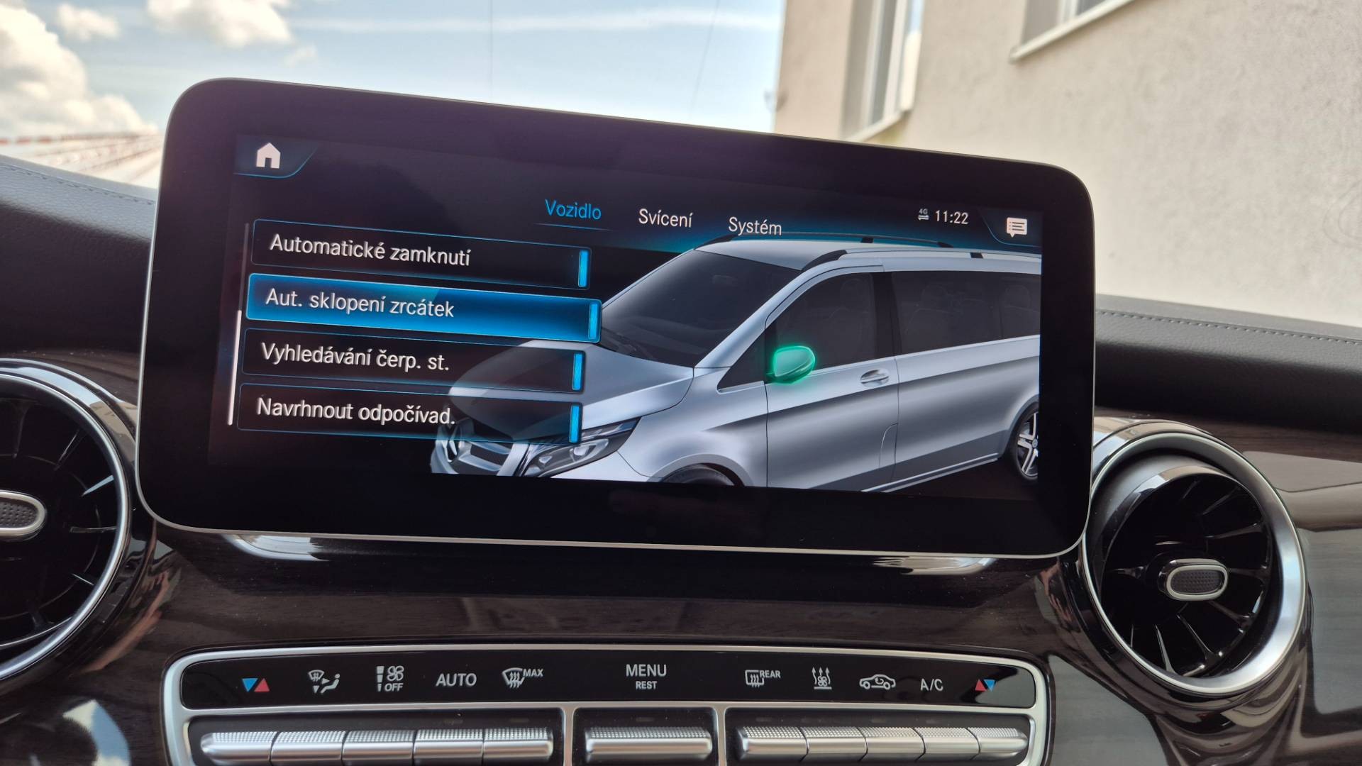 Mercedes-Benz V trieda V300 d Exclusive lang A/T 4MATIC – Obrázok 51