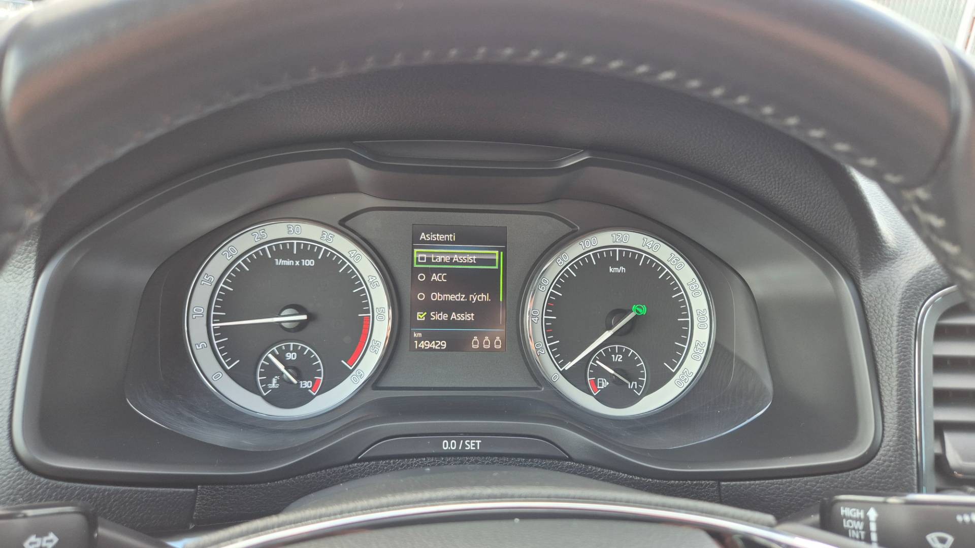 Škoda Karoq 2.0 TDI EVO Style DSG – Obrázok 37