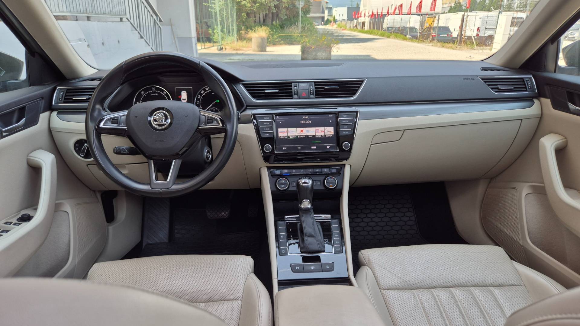 Škoda Superb Combi 2.0 TDI 190k 4x4 Style DSG EU6 – Obrázok 19