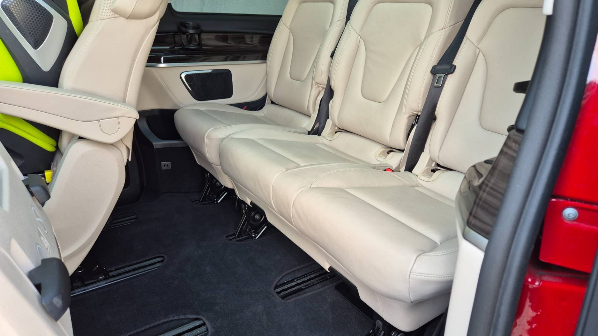 Mercedes-Benz V trieda V300 d Exclusive lang A/T 4MATIC – Obrázok 28