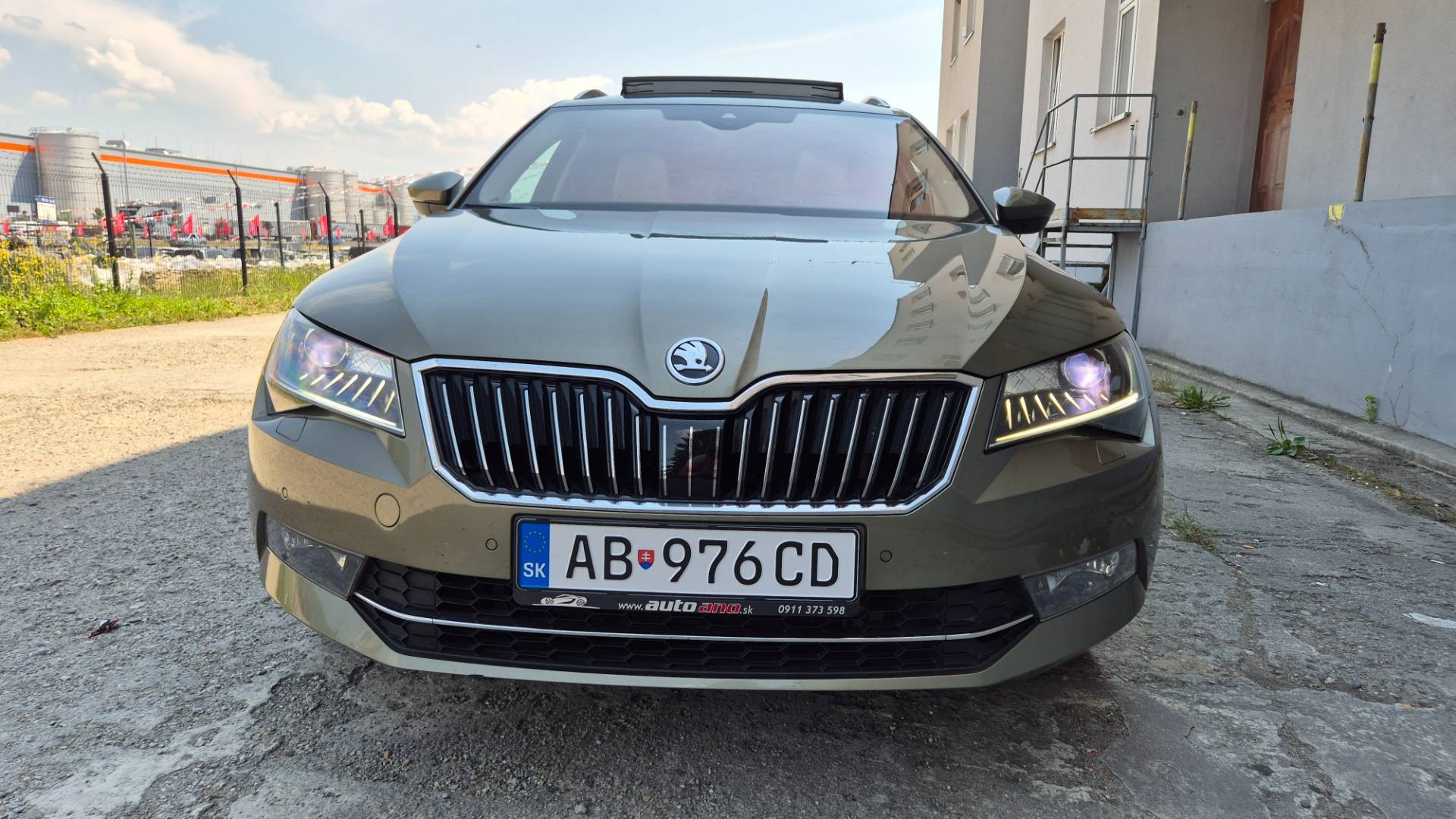 Škoda Superb Combi 2.0 TDI 190k 4x4 Style DSG EU6 – Obrázok 41