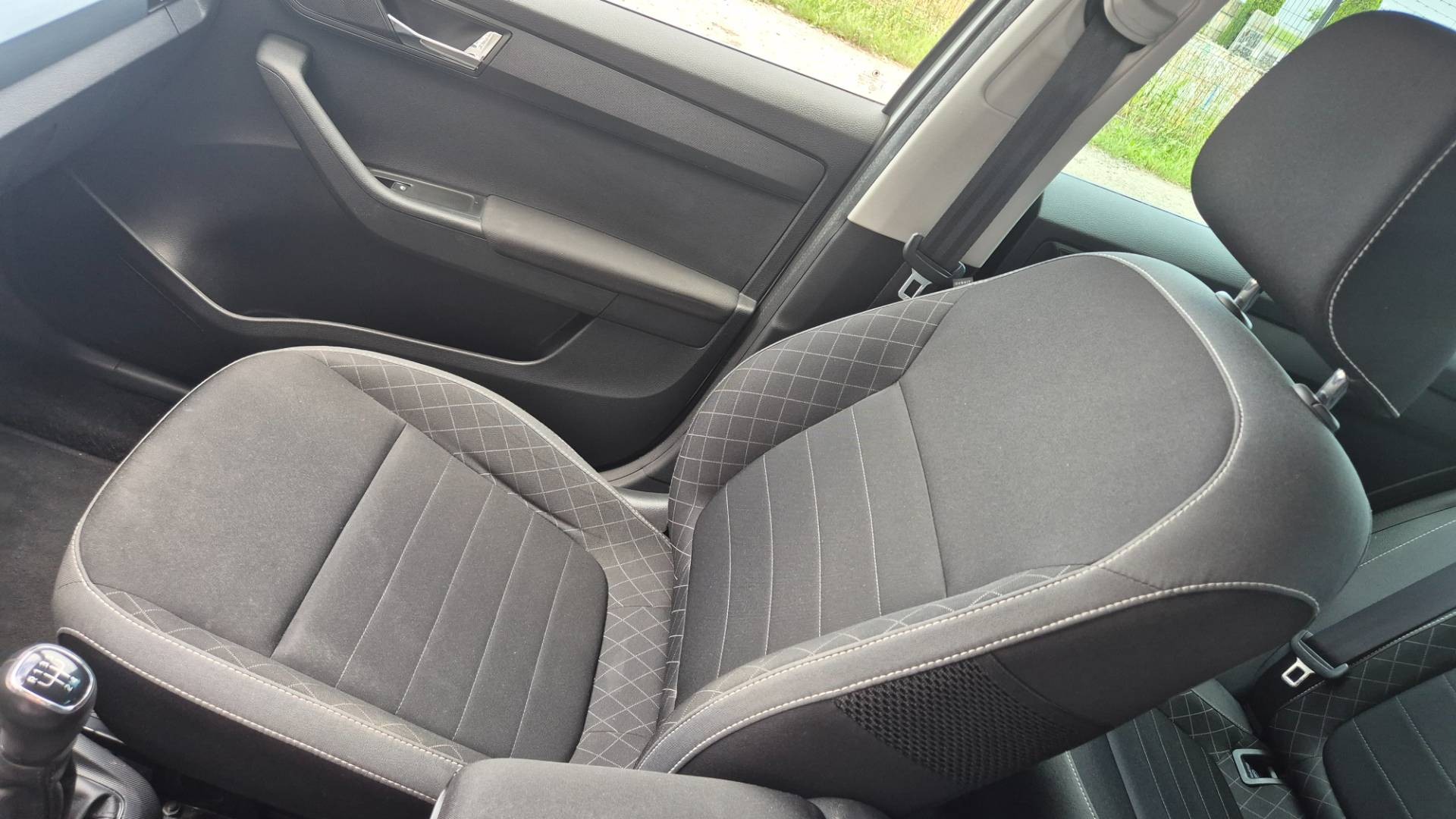 Škoda Fabia Combi 1.0 TSI Style – Obrázok 24