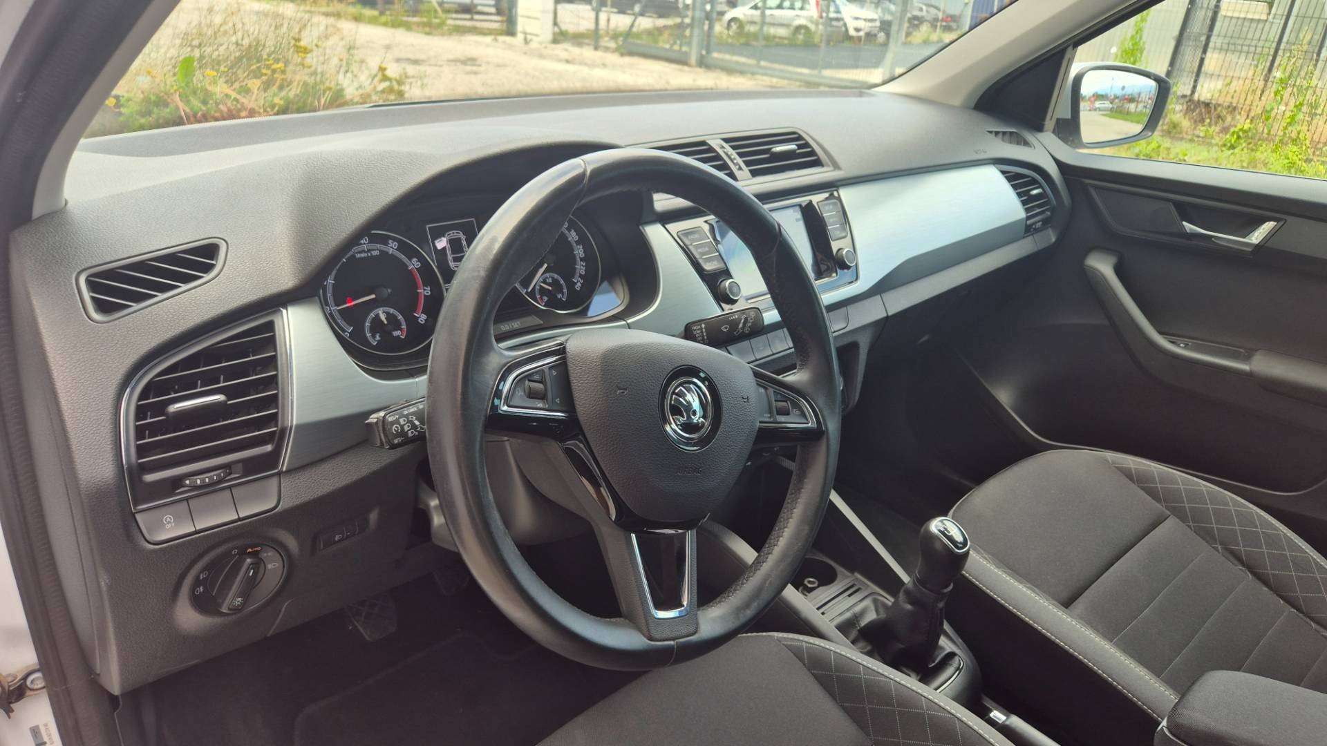 Škoda Fabia Combi 1.0 TSI Style – Obrázok 25