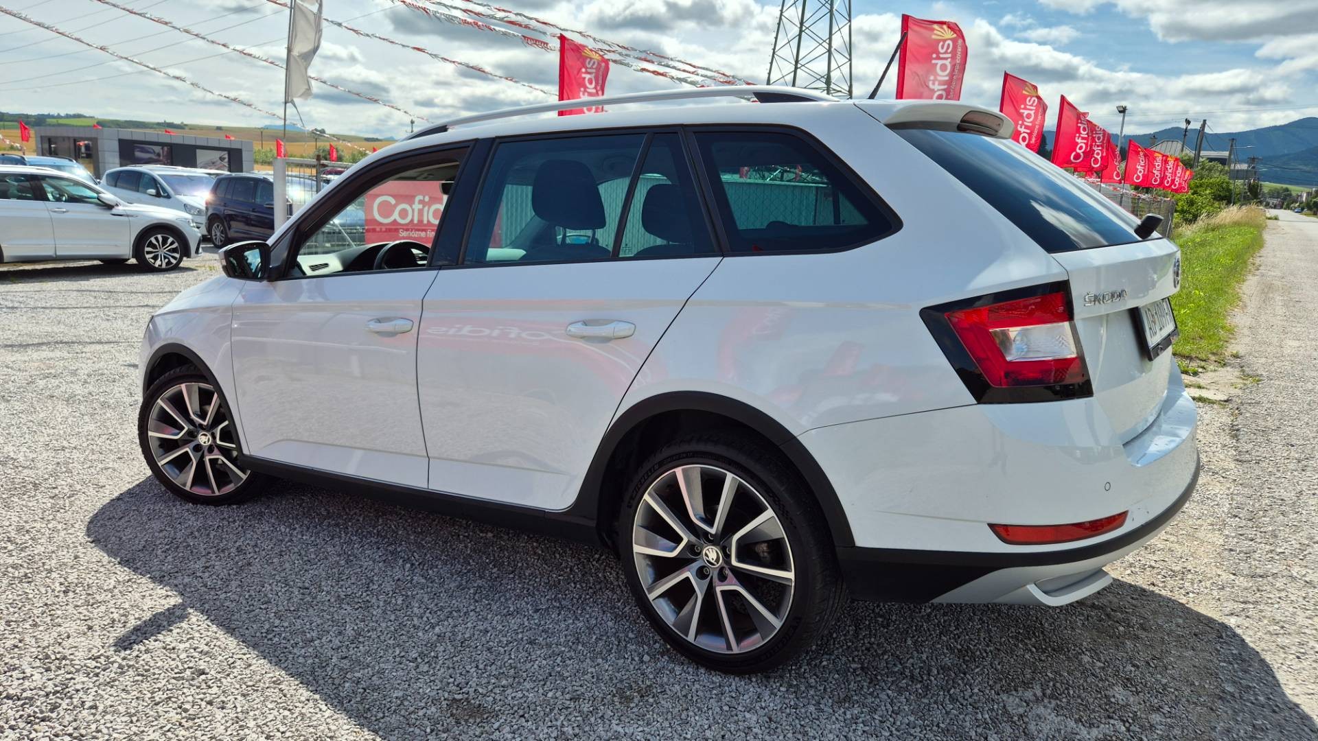 Škoda Fabia Combi 1.0 TSI Style – Obrázok 10