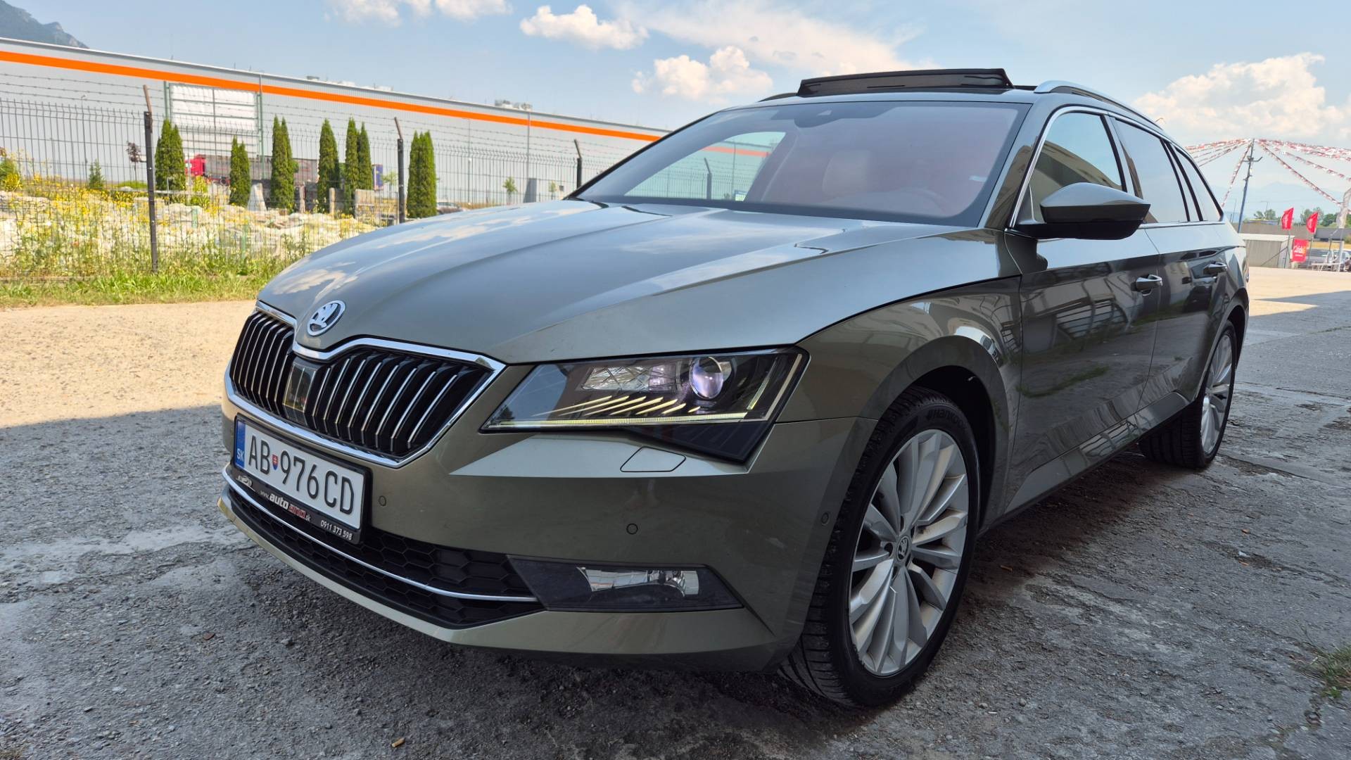 Škoda Superb Combi 2.0 TDI 190k 4x4 Style DSG EU6 – Obrázok 40