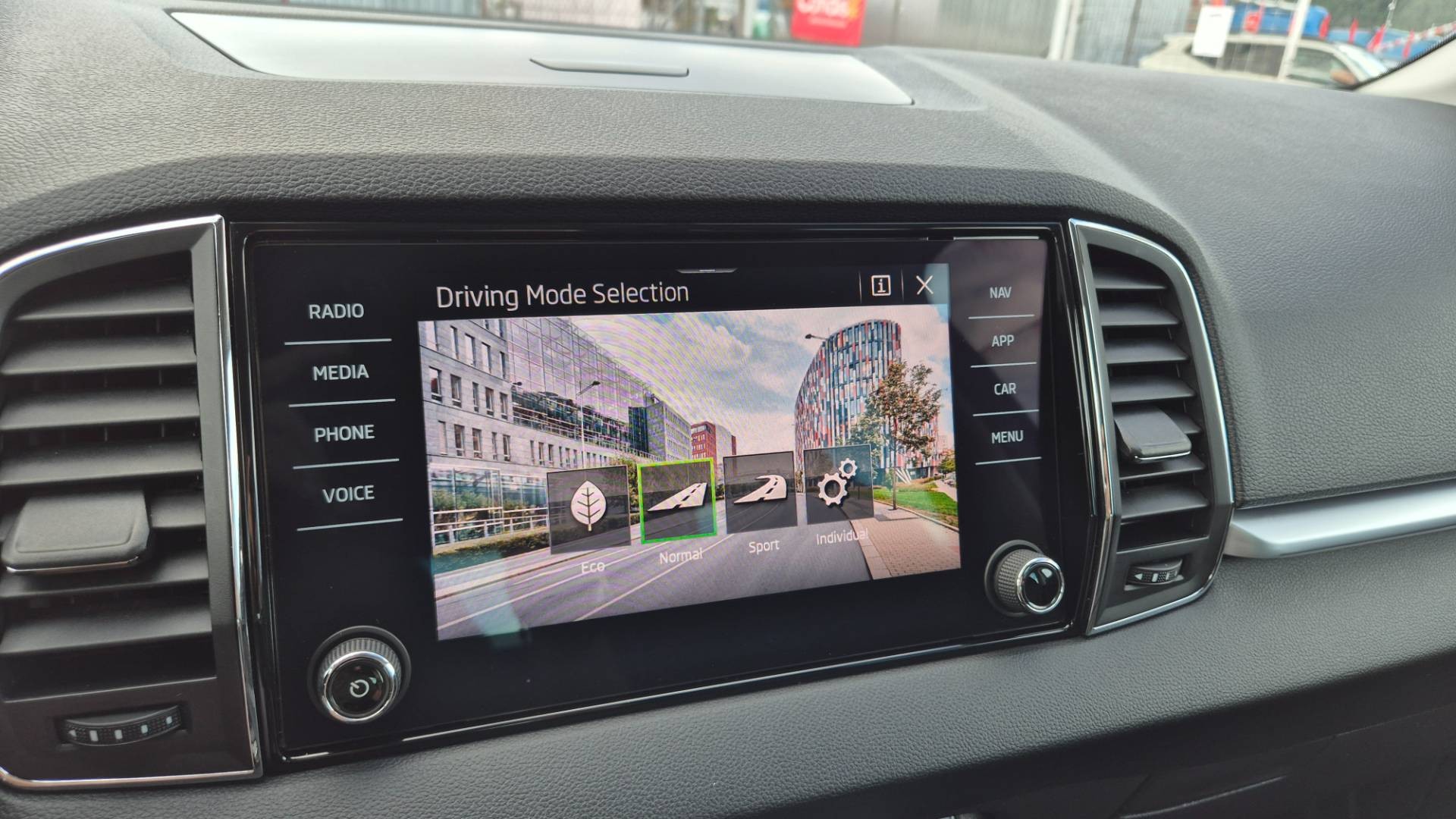 Škoda Karoq 2.0 TDI EVO Style DSG – Obrázok 31