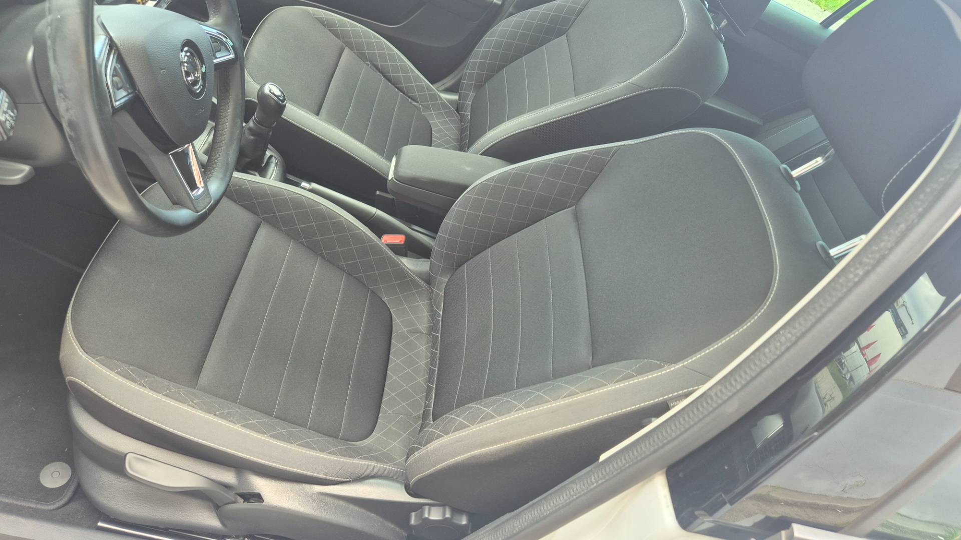 Škoda Fabia Combi 1.0 TSI Style – Obrázok 23