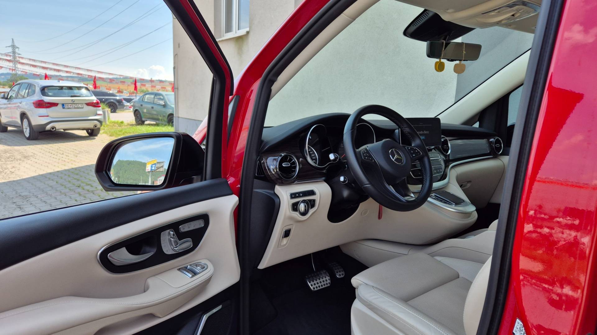 Mercedes-Benz V trieda V300 d Exclusive lang A/T 4MATIC – Obrázok 29