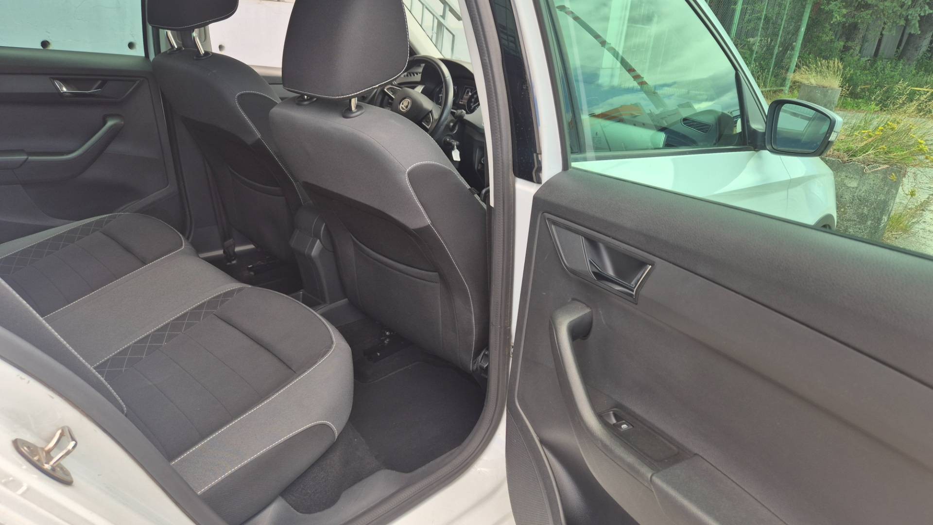 Škoda Fabia Combi 1.0 TSI Style – Obrázok 26