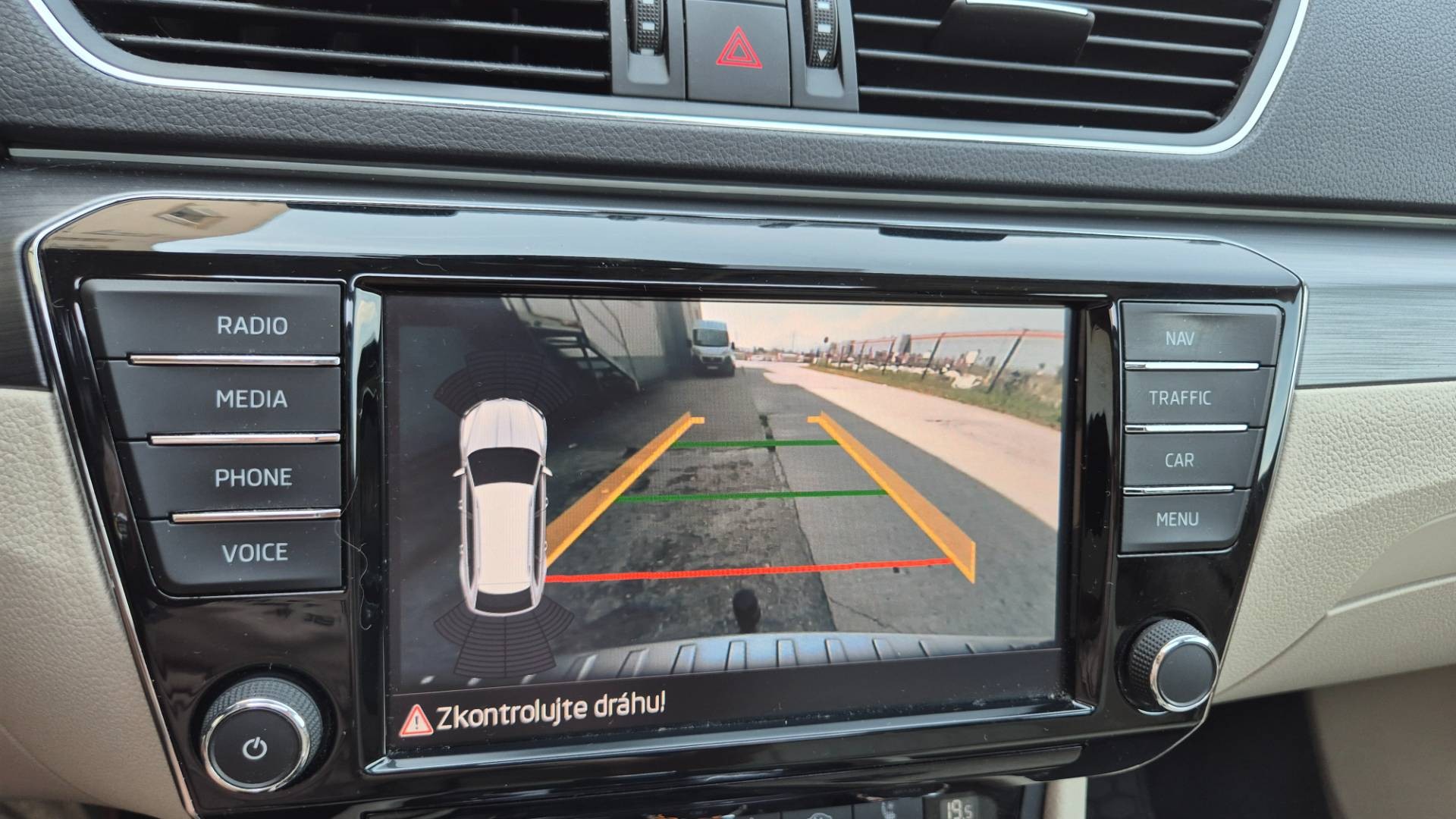 Škoda Superb Combi 2.0 TDI 190k 4x4 Style DSG EU6 – Obrázok 29