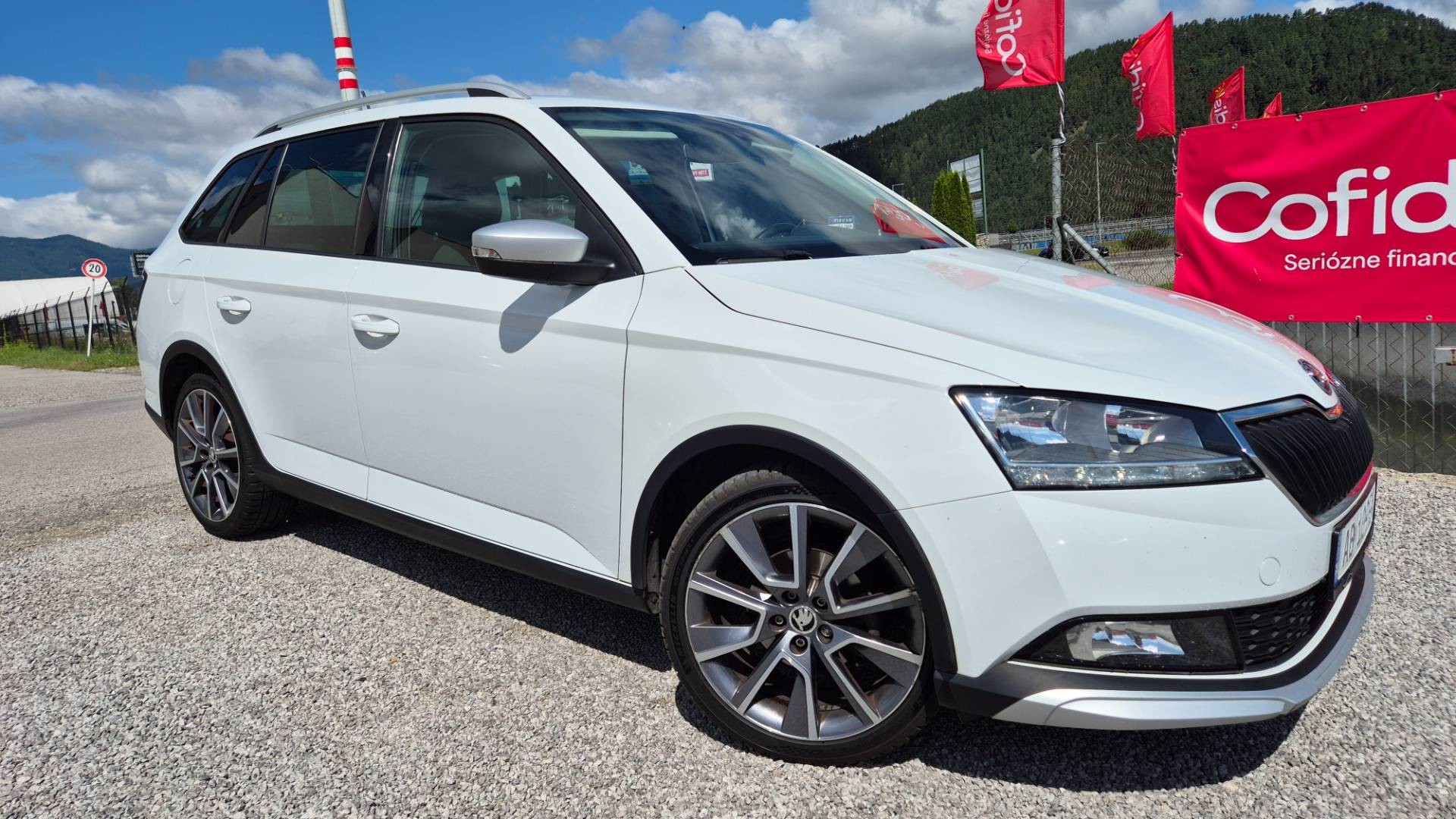 Škoda Fabia Combi 1.0 TSI Style – Obrázok 5