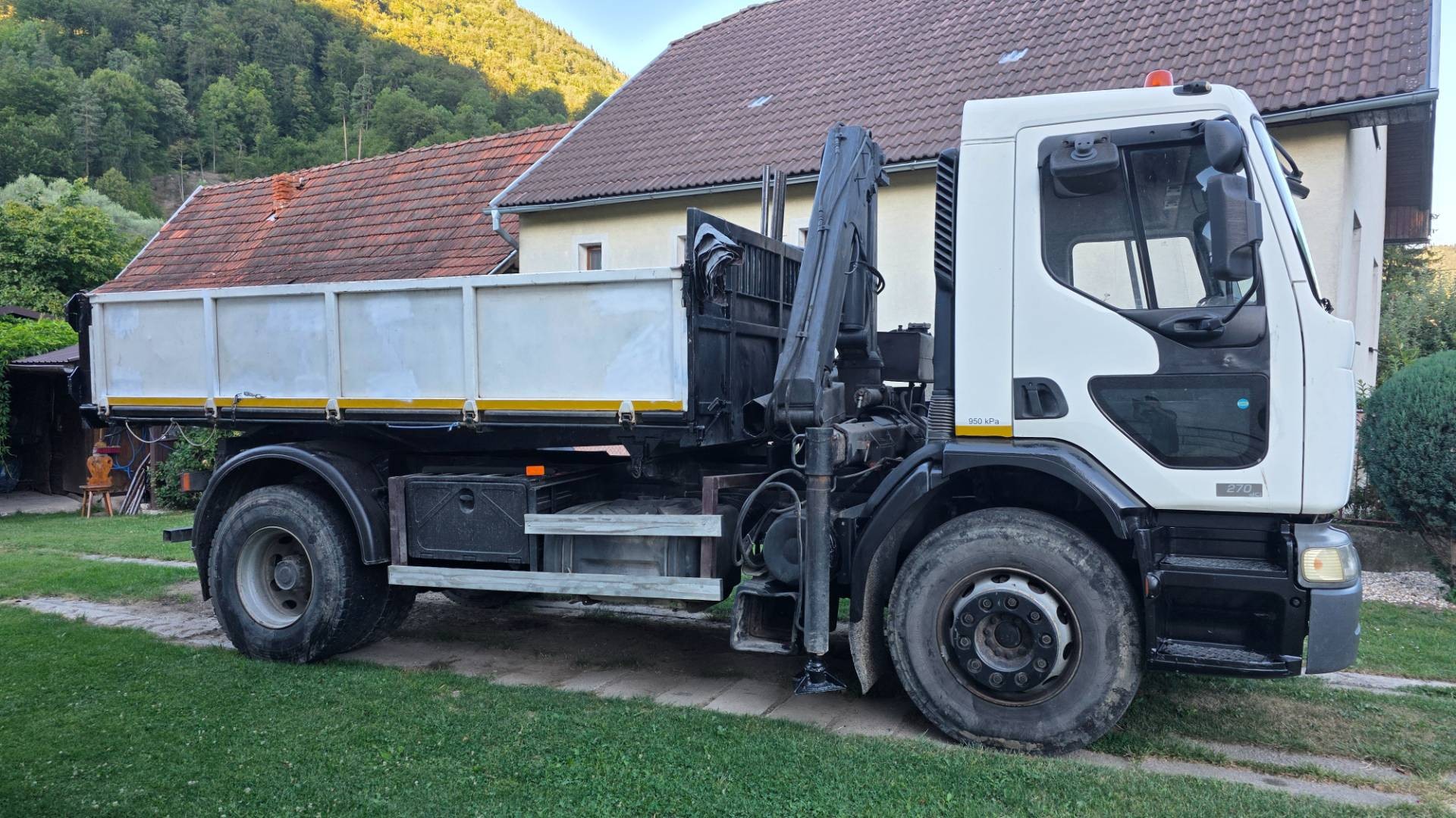 Renault Premium 270 dCi – Obrázok 2