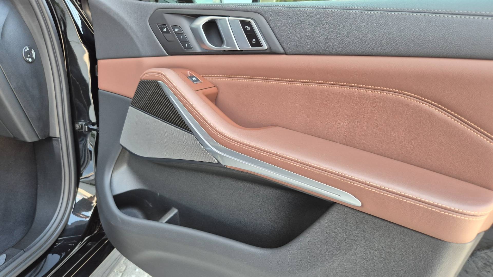 BMW X5 xDriveM50i A/T – Obrázok 48