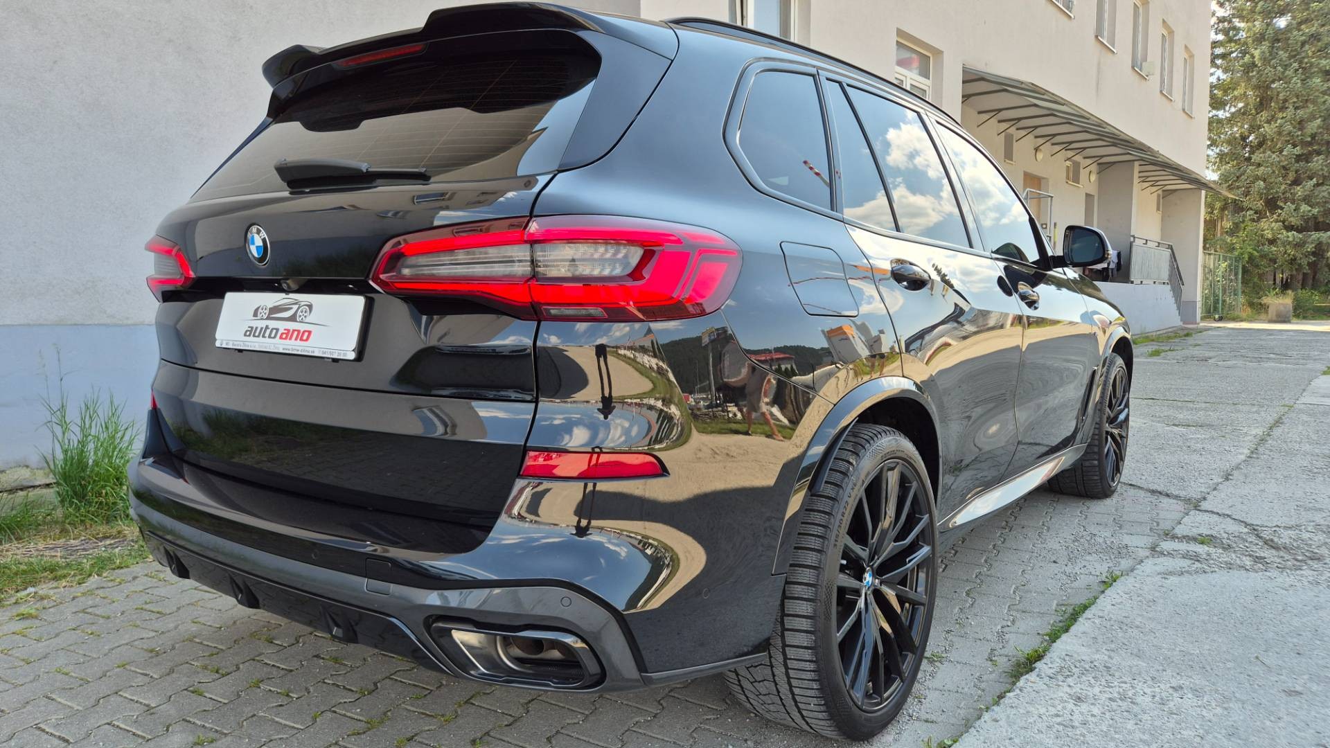 BMW X5 xDriveM50i A/T – Obrázok 68