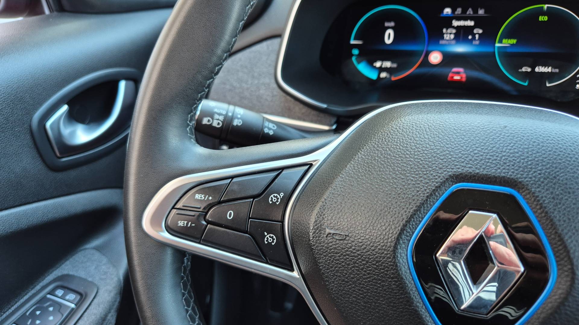 Renault Zoe R110 Z.E. 52 kWh Zen – Obrázok 47