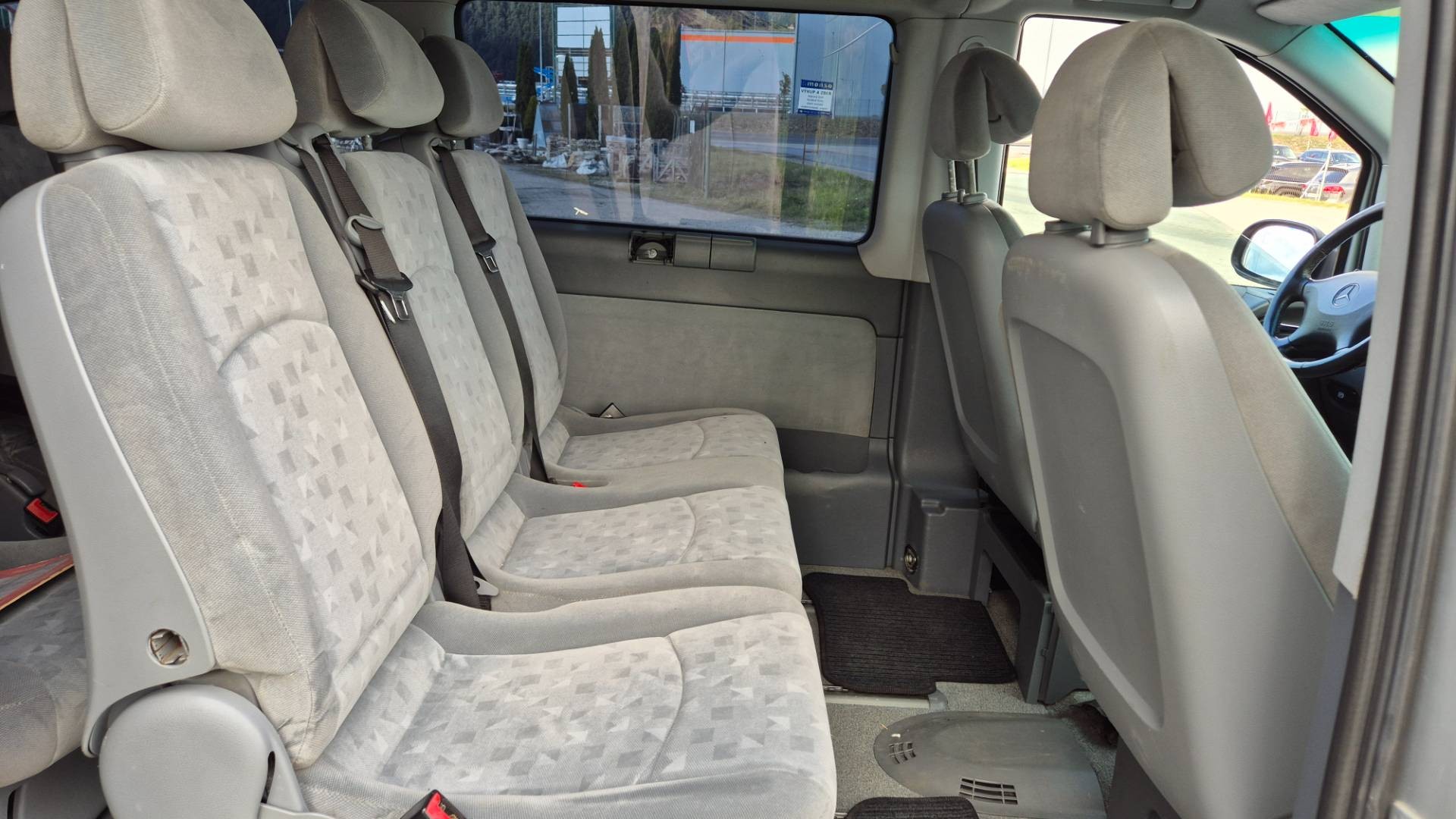 Mercedes-Benz Viano 2.2 CDI – Obrázok 12