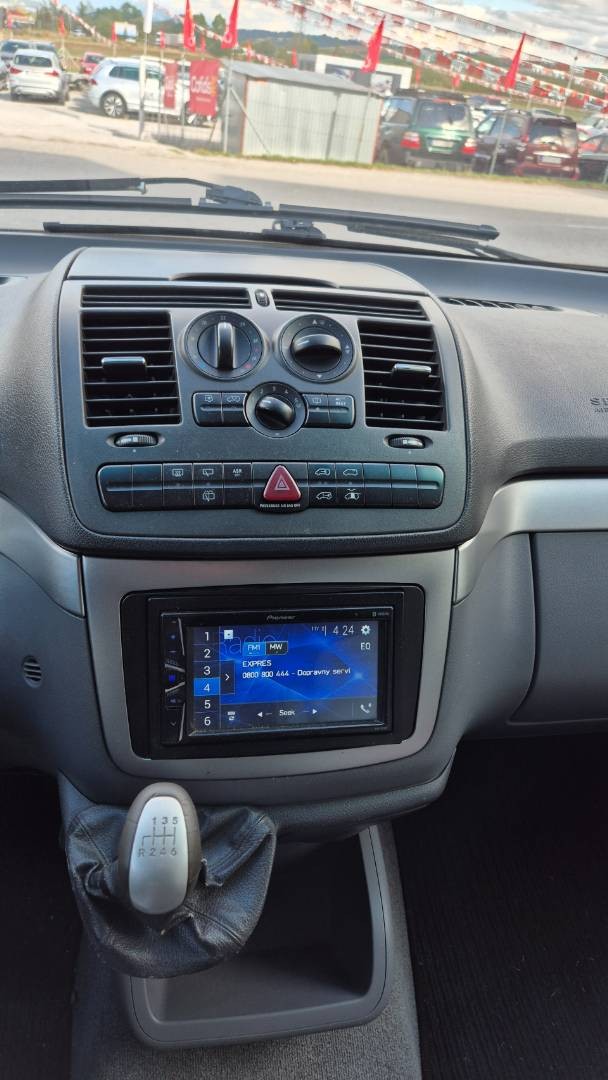 Mercedes-Benz Viano 2.2 CDI – Obrázok 20