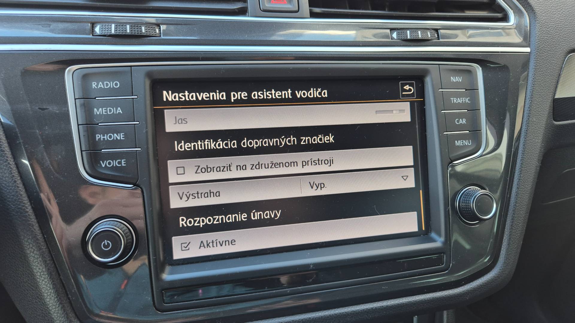 Volkswagen Tiguan 2.0 TDI SCR BMT 4MOTION Highline DSG EU6 – Obrázok 31