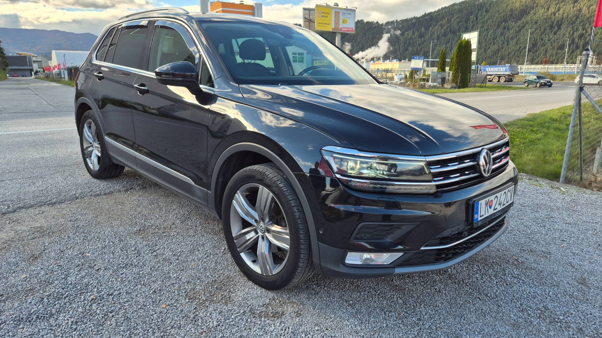 Volkswagen Tiguan 2.0 TDI SCR BMT 4MOTION Highline DSG EU6 – Obrázok 3