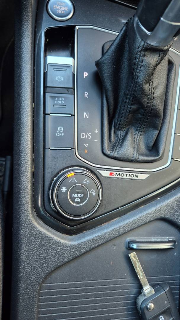 Volkswagen Tiguan 2.0 TDI SCR BMT 4MOTION Highline DSG EU6 – Obrázok 22
