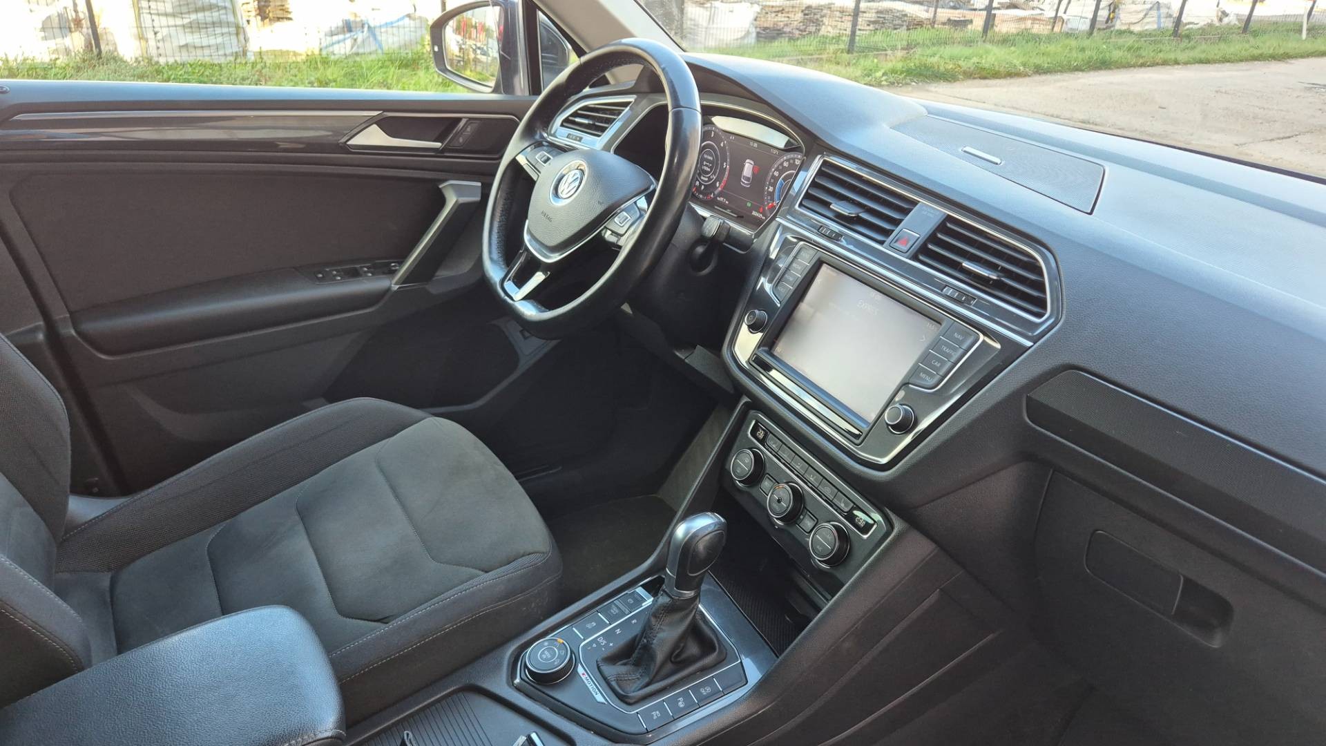 Volkswagen Tiguan 2.0 TDI SCR BMT 4MOTION Highline DSG EU6 – Obrázok 18