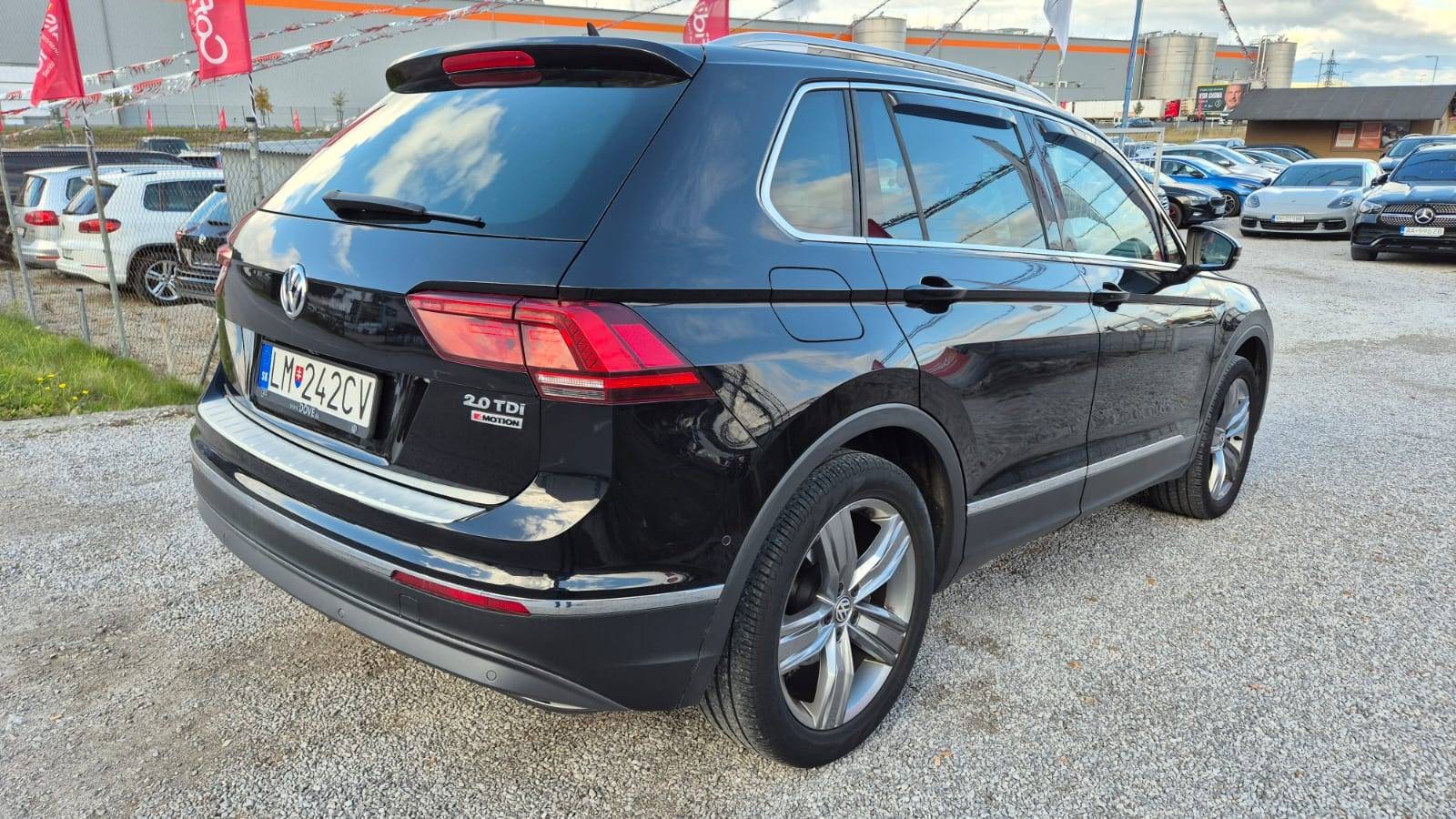 Volkswagen Tiguan 2.0 TDI SCR BMT 4MOTION Highline DSG EU6 – Obrázok 10